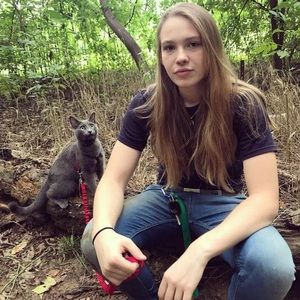 Meet your Posher, Caroline